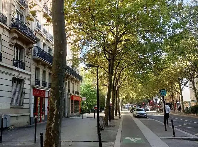 Bright & Calm Grand -la Paris- Near Metro 아파트 *
